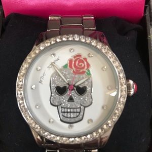 BETSEY JOHNSON SKULL WATCH